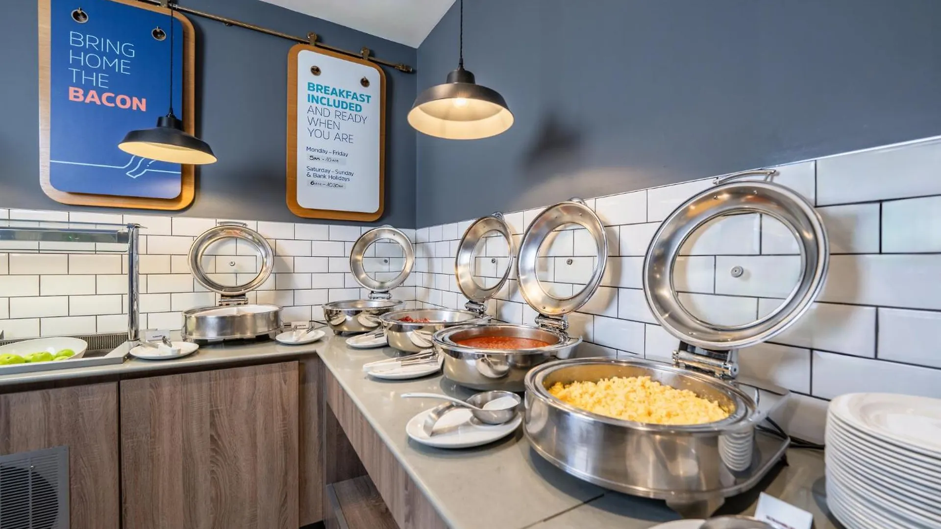 Holiday Inn Express Aberdeen Airport By Ihg Dyce Hotel
