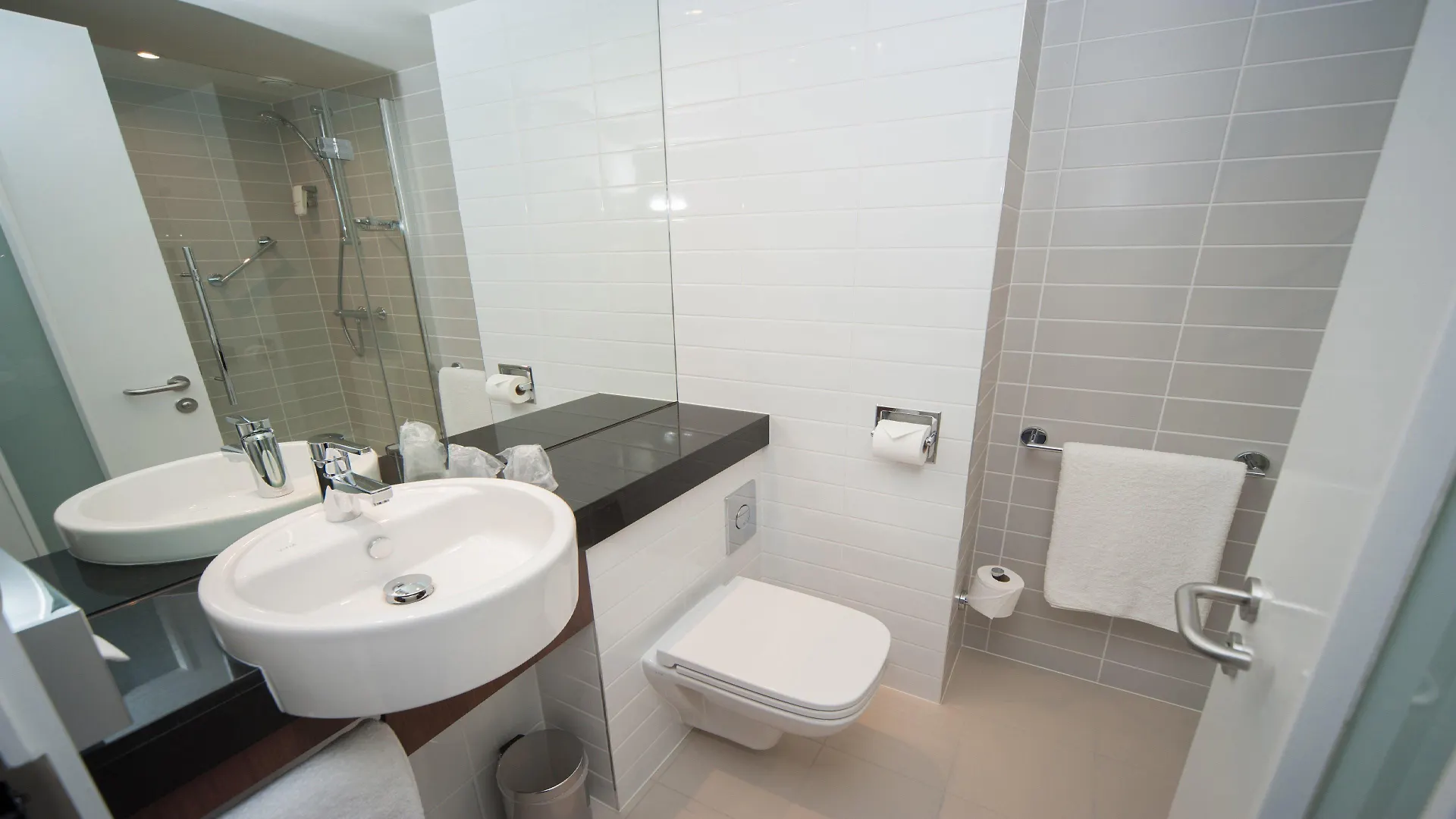 Holiday Inn Express Aberdeen Airport By Ihg Dyce 3*,
