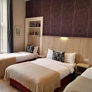 Pensión Dene Guest House, New Town