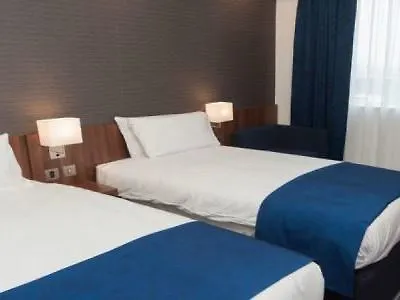 Holiday Inn Express Aberdeen Airport By Ihg Dyce 3*,  United Kingdom