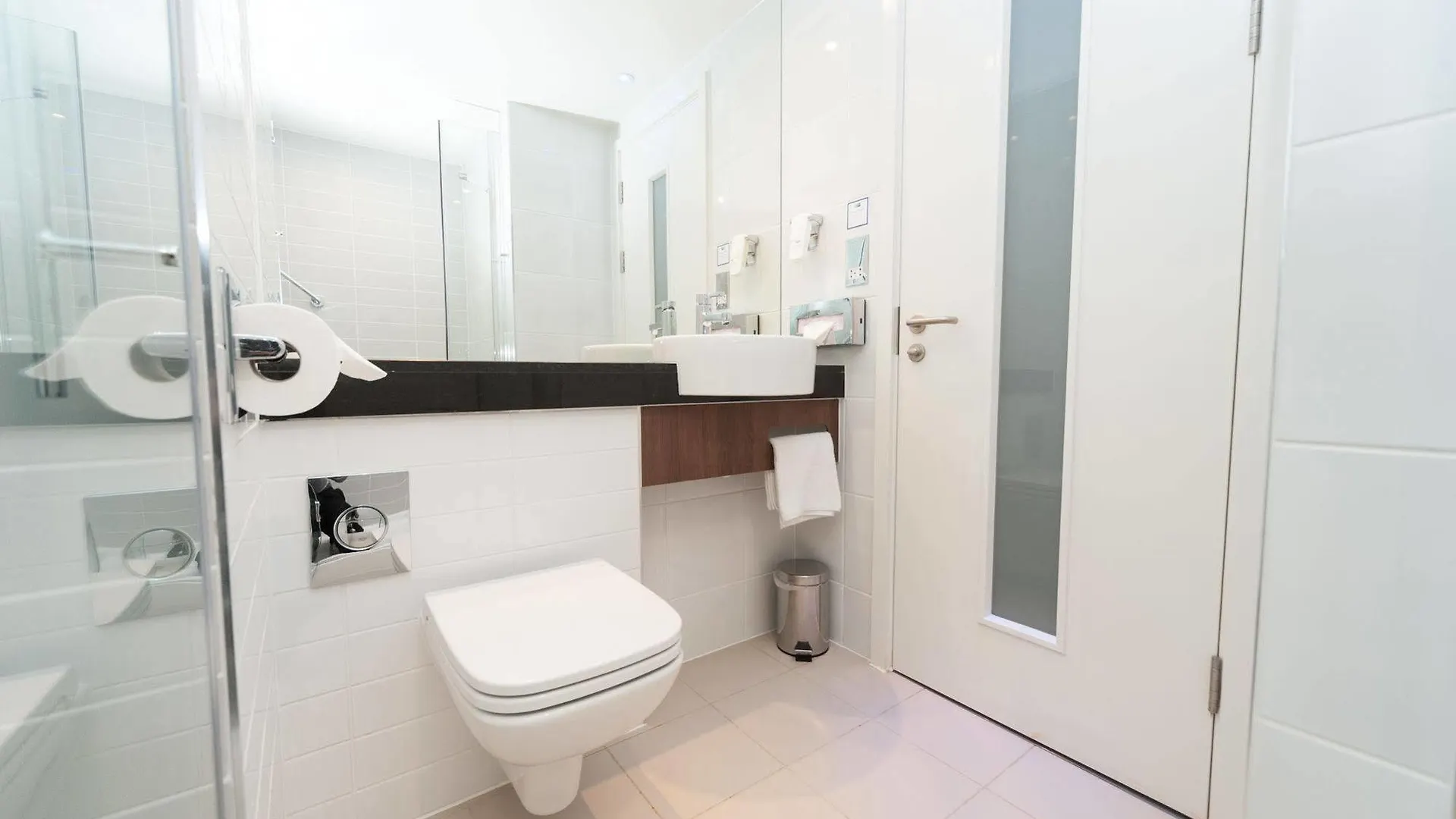 Holiday Inn Express Aberdeen Airport By Ihg Dyce Hotel