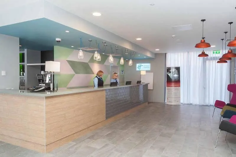 Holiday Inn Express Aberdeen Airport By Ihg Dyce