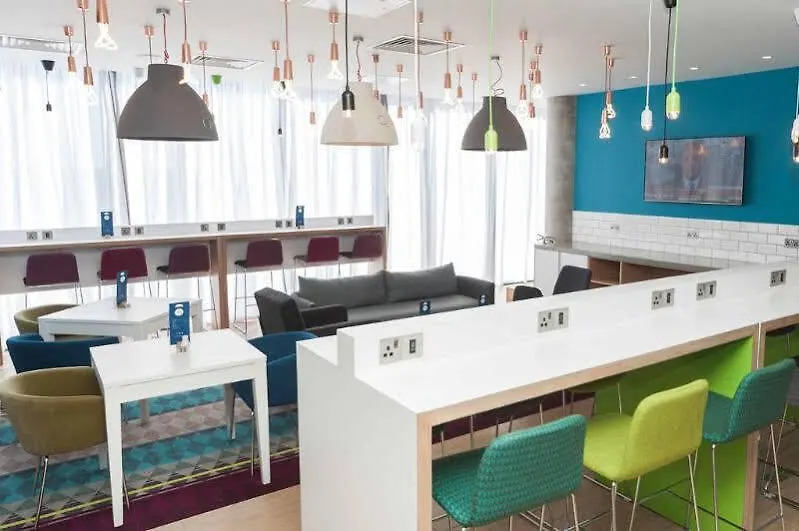 Holiday Inn Express Aberdeen Airport By Ihg Dyce United Kingdom
