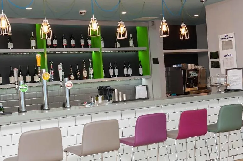 Hotel Holiday Inn Express Aberdeen Airport By Ihg Dyce